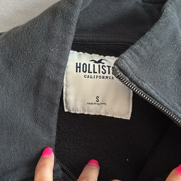 Hollister Black Half-Zip Womens Sweatshirt size small - Picture 2 of 6